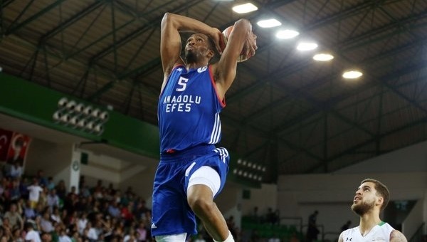  Anadolu Efes finale yükseldi