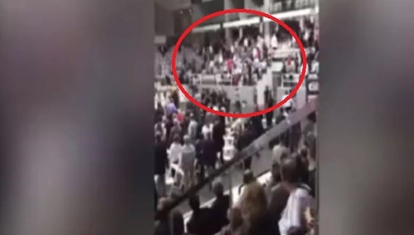 Beşiktaş Genel Kurulu'nda kavga! Yumruklar...