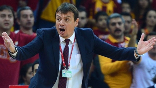 Ergin Ataman'ın telefonuna şok mesaj