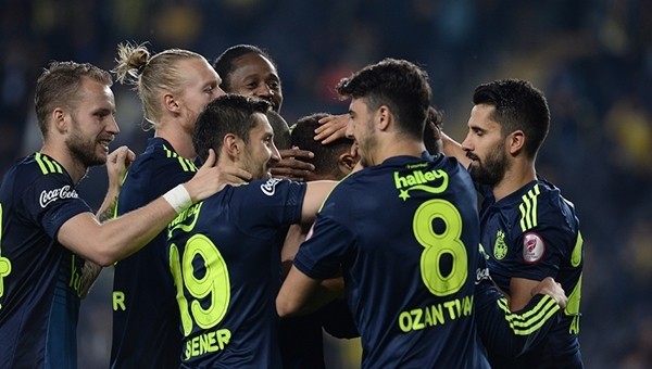 Fenerbahçe kiradakileri çağırıyor