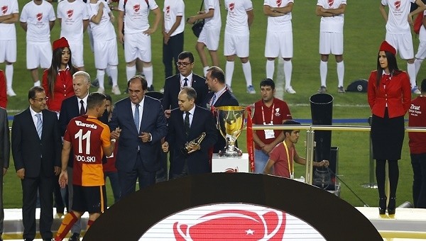 Fenerbahçeli futbolcular törene katılmadı