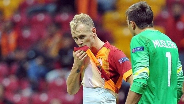 Galatasaray'a derbi öncesi kötü haber