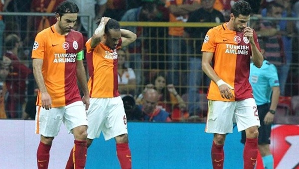 Galatasaray kan kaybediyor! Tepetaklak...