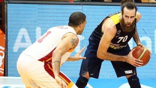 Basketbol Haberleri: Galatasaray'ı eleyen Fenerbahçe finale yükseldi