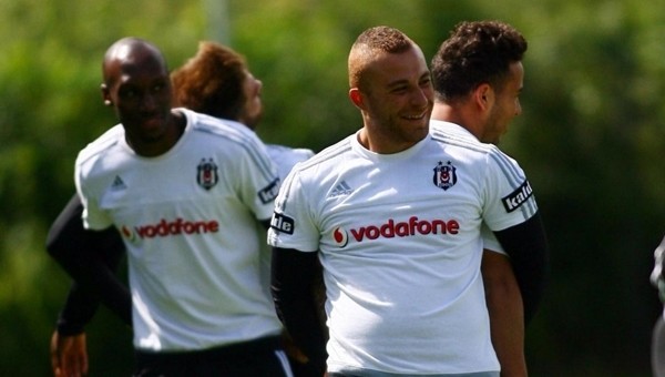 Gökhan Töre, formasına kavuşuyor