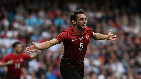 Hakan Çalhanoğlu'ndan İngiltere mağlubiyeti yorumu - Milli Takım Haberleri