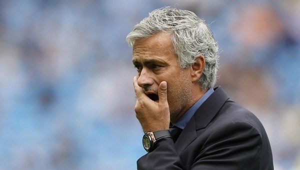 Jose Mourinho'nun imzası uzadı