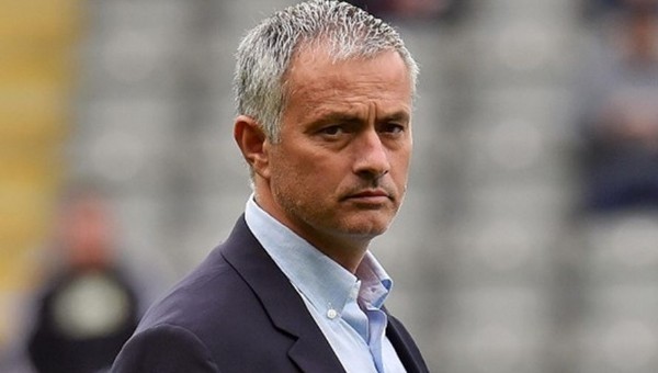 Jose Mourinho'ya Chelsea engeli