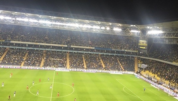 Fenerbahçe taraftarları Gaziantepspor maçında Trabzon kümeye diye bağırdı - Süper Lig Haberleri