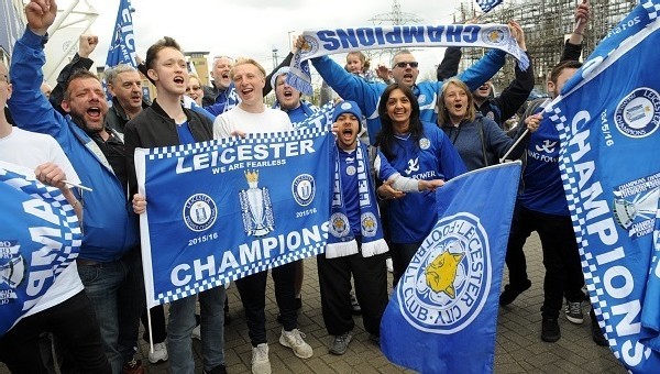 Leicester'dan taraftara bedava pizza ve bira! - Premier Lig Haberleri