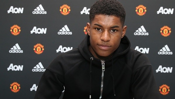  Marcus Rashford sözleşme yeniledi