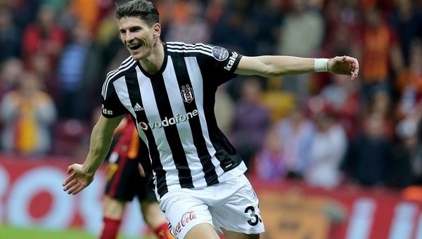 Wolfsburg Mario Gomez'in transferini açıkladı