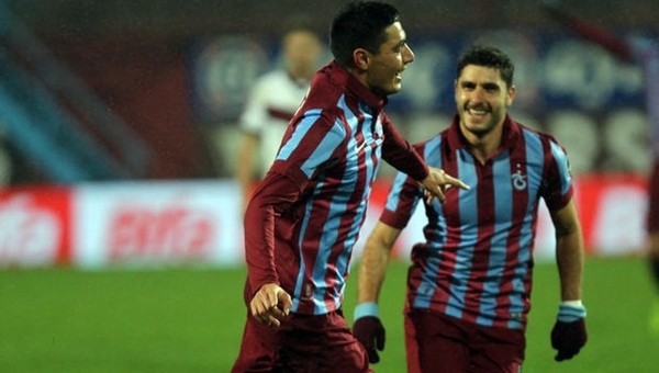 Oscar Cardozo ve Özer Hurmacı'dan Trabzonspor'u şok eden karar - Süper Lig Haberleri