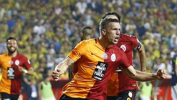 Podolski'den Fenerbahçe göndermesi