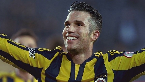 Robin van Persie 500. maçında bir ilki başardı