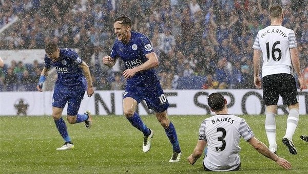 Şampiyon Leicester City, golcüsü Vardy ile kazandı