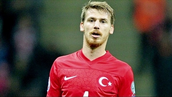Serdar Aziz'i Galatasaray'a transfer ettiler