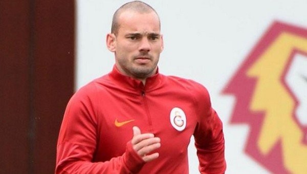  Wesley Sneijder'den Fatih İşbecer'e sert sözler
