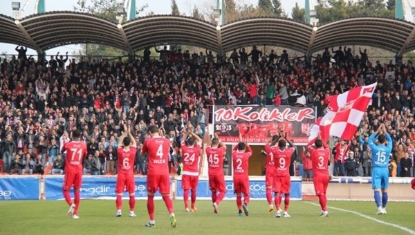 Balıkesirspor'da 50. yıl dönümü coşkuyla kutlanıyor