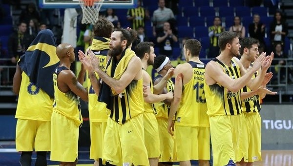 Basketbol Haberleri: Fenerbahçe taraftarları Anadolu Efes'i alkışladı