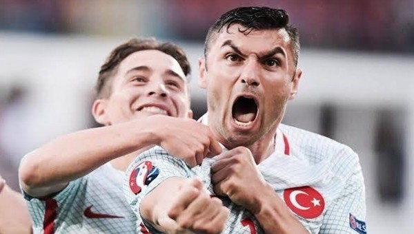 Burak Yılmaz maçın en iyisi oldu