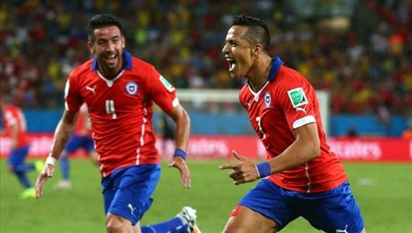 Copa America Haberleri: Alexis Sanchez ve Eduardo Vargas'tan tarihi performans