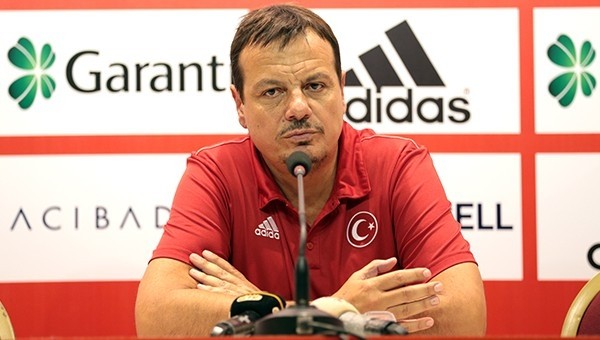 Ergin Ataman'dan basına sitem! 'EURO 2016 bitmese...'