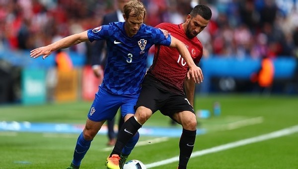 EURO 2016 Haberleri: Erman Toroğlu'ndan Arda Turan'a ağır eleştiri