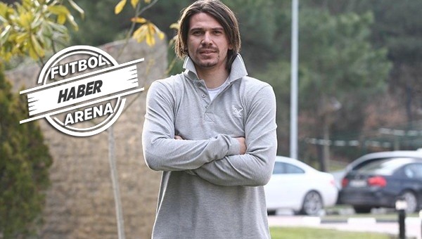 Ersan Gülüm paraya para demiyor