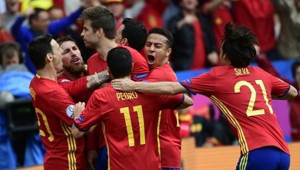EURO 2016 Haberleri: İspanya'nın '13 Haziran' laneti sona erdi