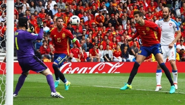 EURO 2016 Haberleri: Pique, Türkiye maçından sonra ilk kez gol attı