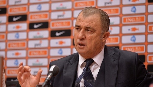 Fatih Terim'den basın toplantısı sonrasında fırça