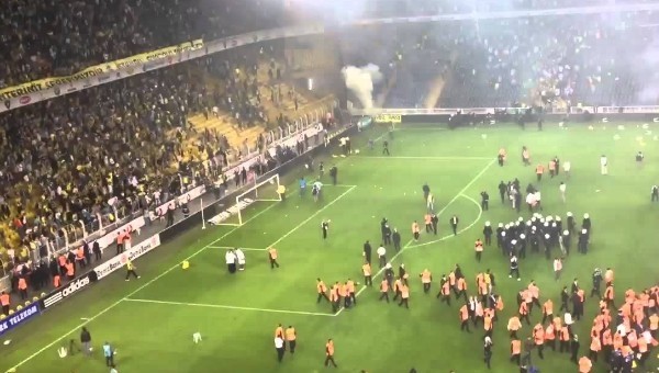 Fenerbahçe Haberleri: Galatasaray derbisi için suç duyurusu