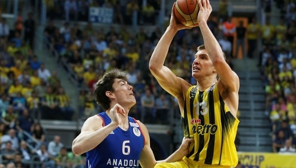 Basketbol Haberleri: Fenerbahçe şampiyonluğunu ilan etti