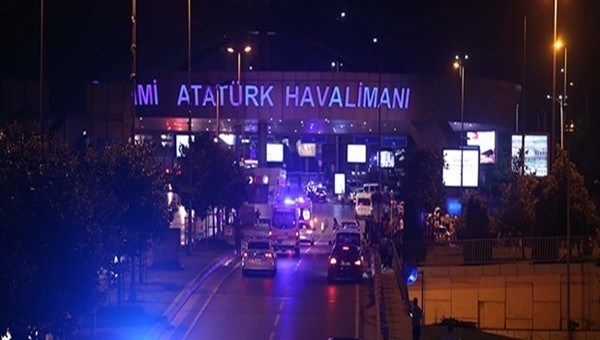 Futbol dünyasından hain saldırıya tepkiler