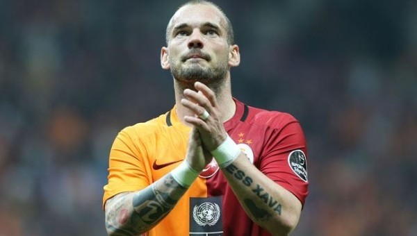  Wesley Sneijder'in menajeri geliyor