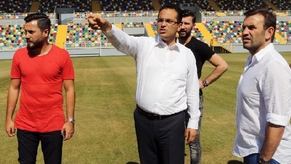 Göztepe Transfer Haberleri: Okan Buruk, Yeni Bornova Stadı'nı gezdi