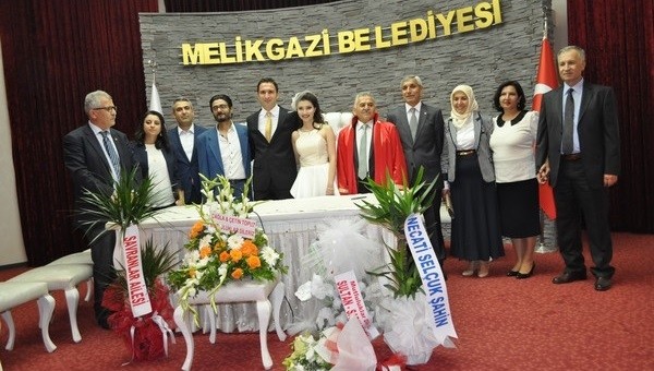  Abdülkadir Bitigen evlendi