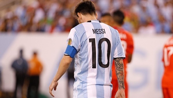 Dünyadan Futbol Haberleri: Lionel Messi, Arjantin Milli Takımı'nı bıraktı