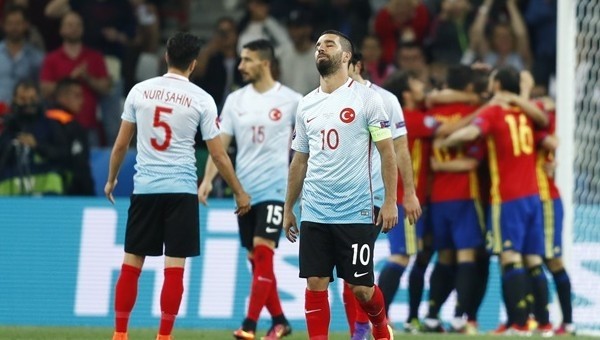 Milli Takım'da primler için iade istemi