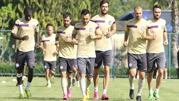 Osmanlıspor Haberleri: Başkent ekibi kamp çalışmalarını başlattı