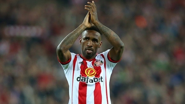  Sunderland, Jermain Defoe'nun sözleşmesini uzattın