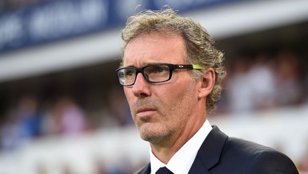  Laurent Blanc ile yollar ayrıldı