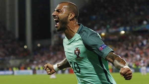 Quaresma'nın Hırvatistan'a attığı gol - İZLE