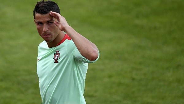 Real Madrid Haberleri: Cristiano Ronaldo en iyi futbolcu olduğu iddiasını yineledi