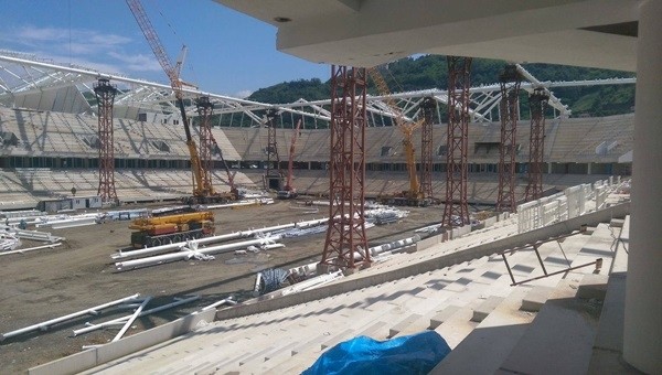 Trabzonspor Haberleri: Akyazı Stadı'nda iş yavaşlatma