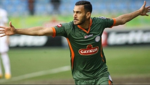Antalyaspor, Konyaspor'un peşinde olduğu Deniz Kadah'ı transfer etti