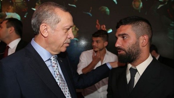 Arda Turan: 'Benim başkomutanım Erdoğan'