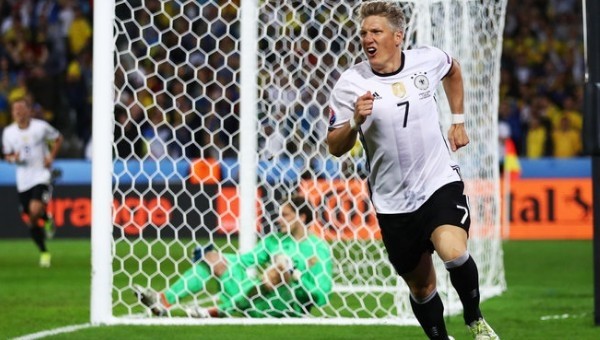 Bastian Schweinsteiger veda ettiğini açıkladı