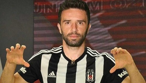 Beşiktaş Haberleri: Gökhan Gönül, Fenerbahçeli taraftarlarla tartıştı